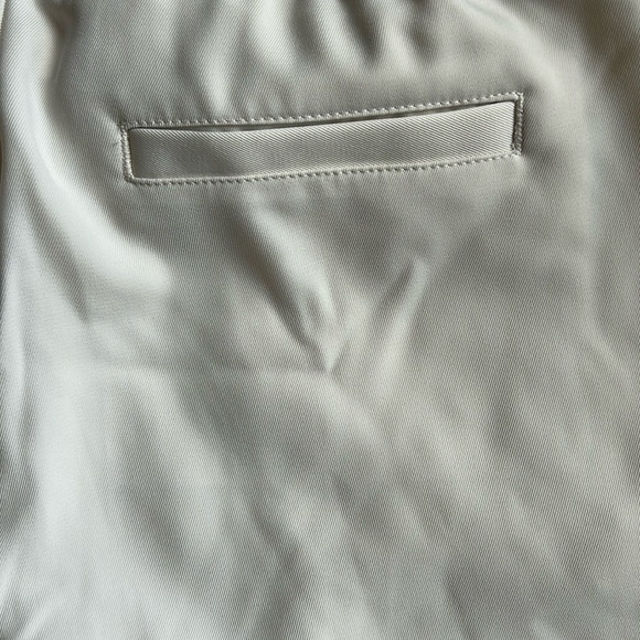 Banana Republic Cream Athletic Shorts Relaxed Style - Picture 5 of 6